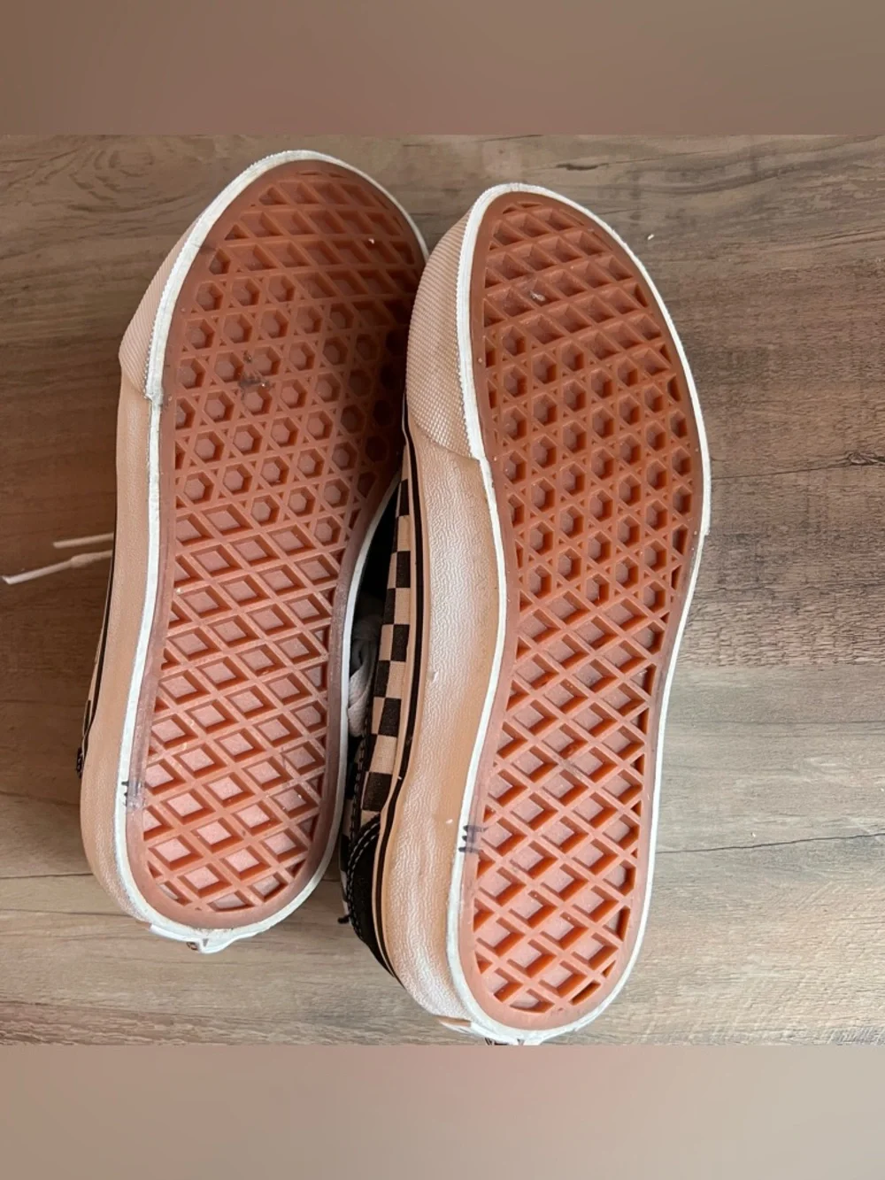 Vans - Picture 6 of 7